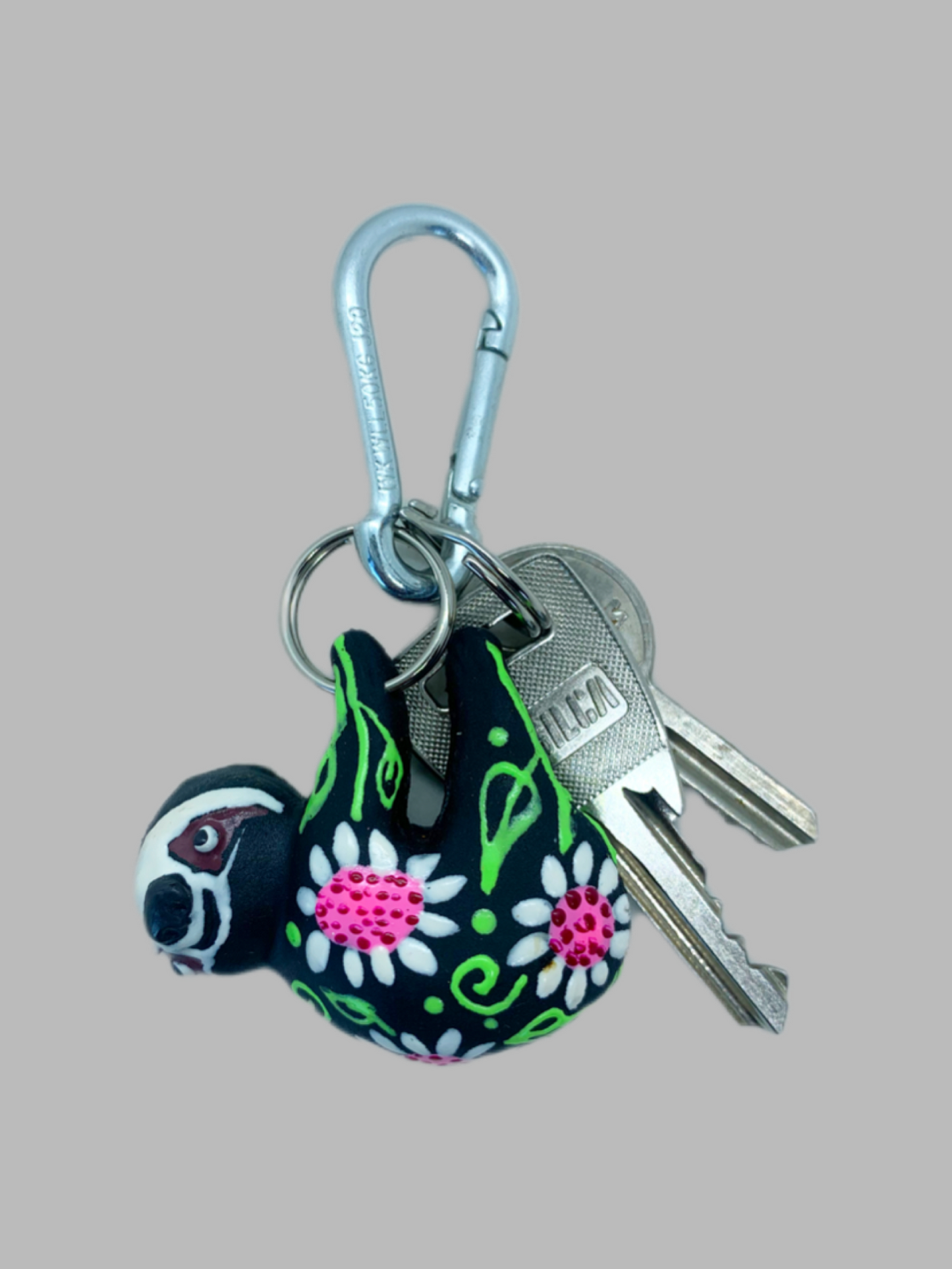 Rubber Keyring Sloth Black Flowers